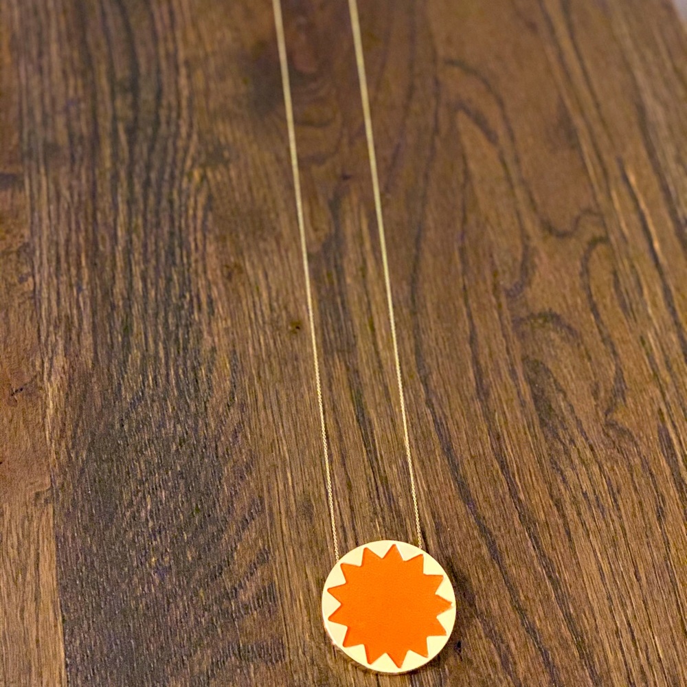 House of Harlow sunburst necklace